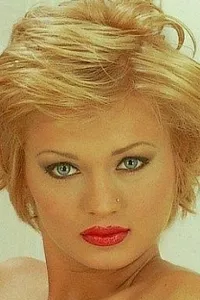 Loureen Kiss