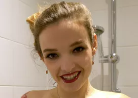 Kylie Nymphette