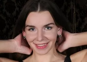 Arina Shy