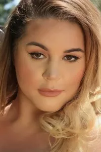Holly Garner