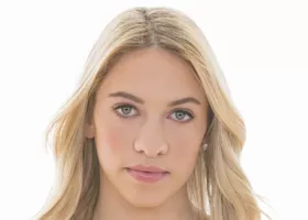 Khloe Kapri