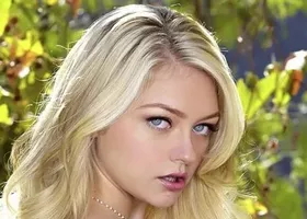 Alli Rae