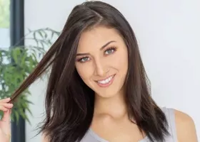 Bella Rolland