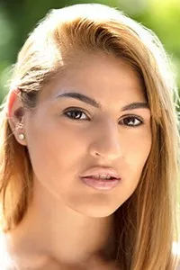 Sarah Cute